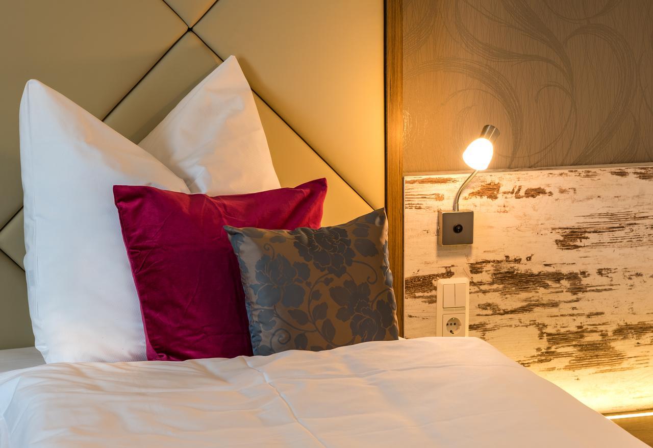 הלברשטאדט Hotel Allegro מראה חיצוני תמונה
