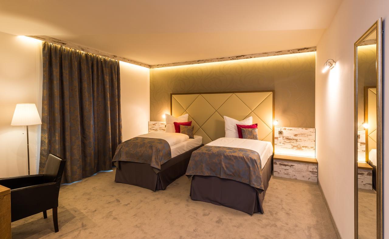 הלברשטאדט Hotel Allegro מראה חיצוני תמונה