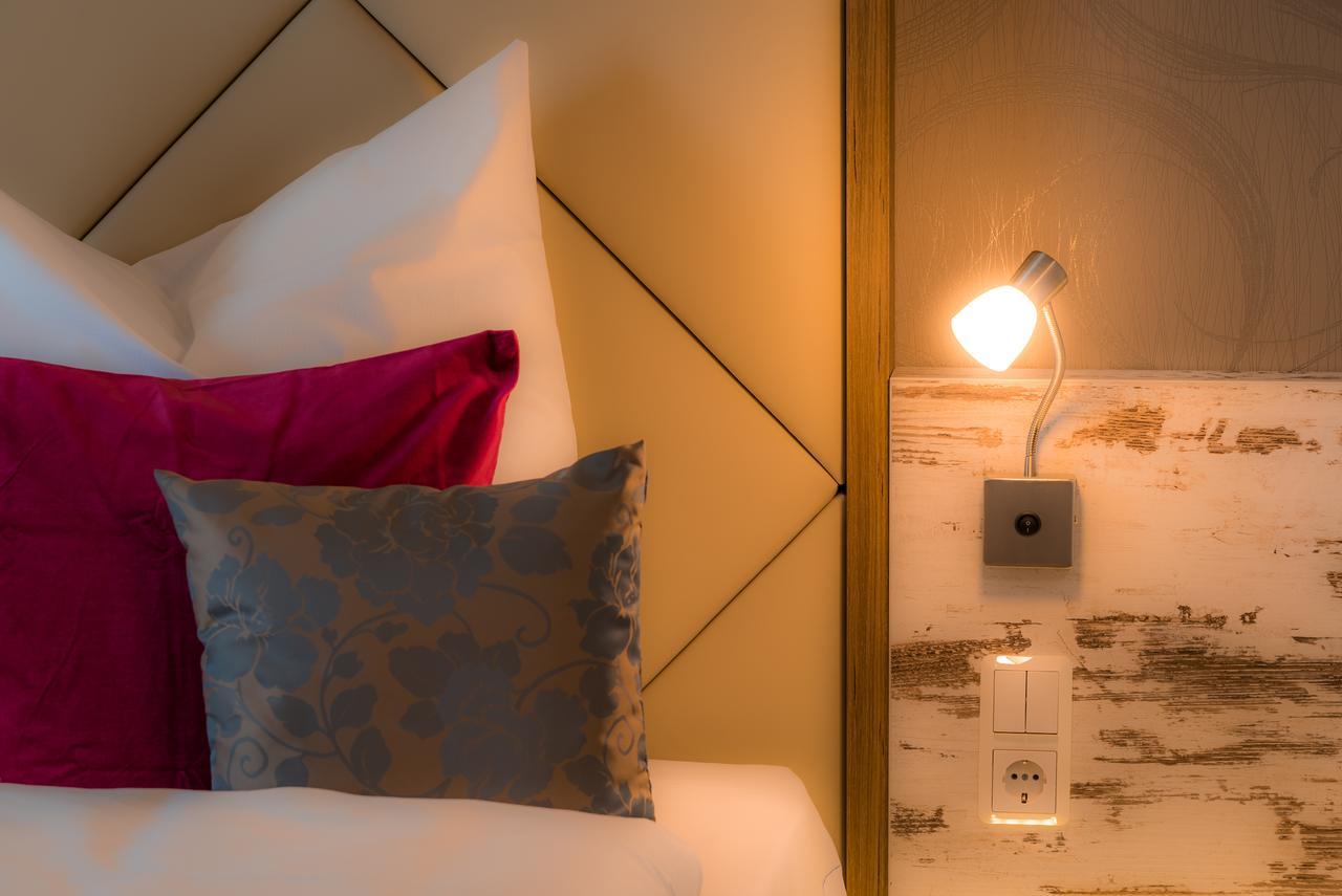 הלברשטאדט Hotel Allegro מראה חיצוני תמונה